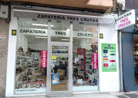 ZAPATERIA TRES CRUCES